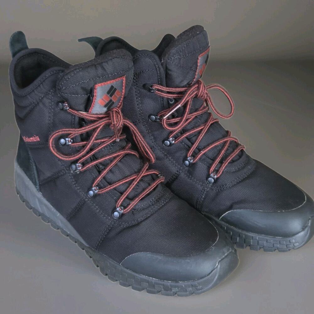 Columbia Mens US 9 Black Omni-Heat Fairbanks Boots Hiking Outdoors Waterproof